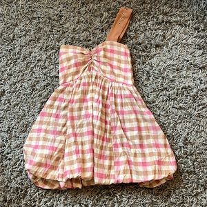 Super cute gingham bubble mini dress!!